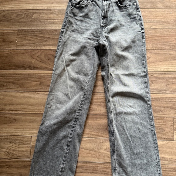 Zara Raw Hem Straight Jeans | Size 4 | Grey Wash - Picture 3 of 6